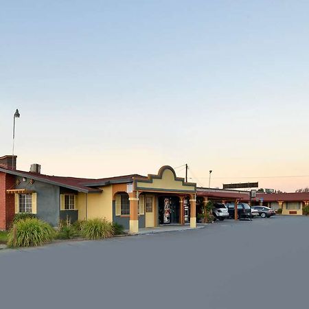 Rodeway Inn Modesto Buitenkant foto