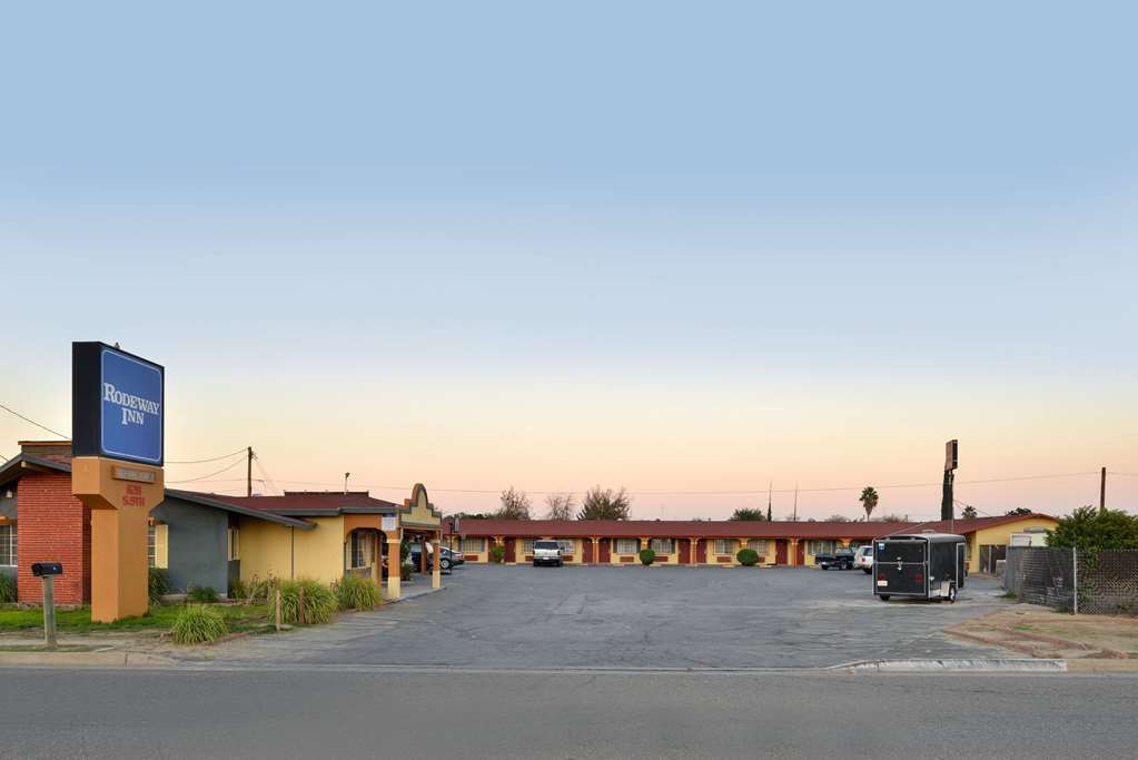 Rodeway Inn Modesto Buitenkant foto